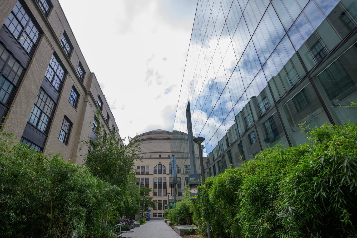 QMIT brings together researchers from across the Institute to accelerate quantum discovery and apply quantum advances to some of society’s most consequential scientific, technological, industrial, and national security challenges.